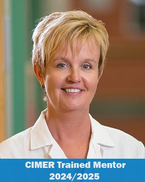 Suzy Comhair Headshot