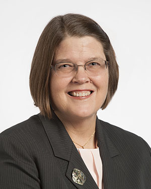 Carol de la Motte Headshot