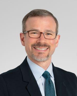 Kevin Elias Headshot