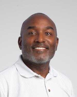 Thomas Hicks Headshot