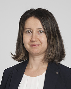 Mihriban Karaayvaz Headshot