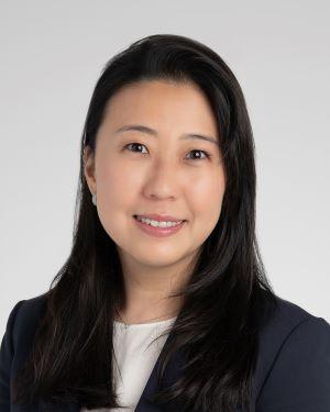 Christine Lee-Poturalski Headshot