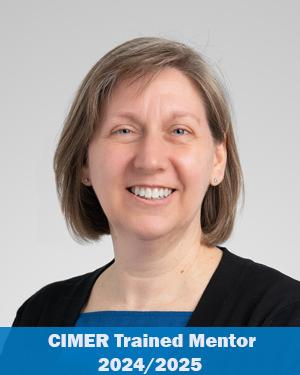 Christine McDonald Headshot