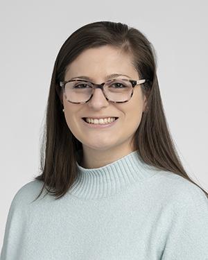 Elizabeth Pace Headshot