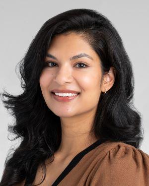 Shikha Parsai Headshot