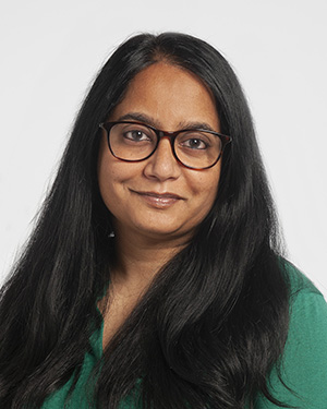 Sujata Patil Headshot