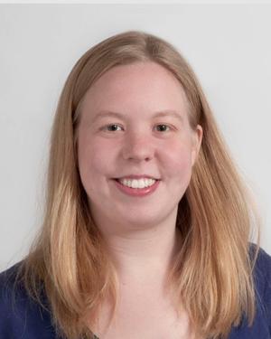 Laura Peterson Headshot