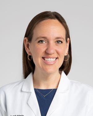 Deanna Tiek Headshot