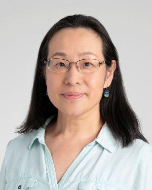 Ling Zhao Headshot