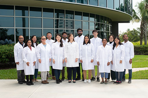 Group photo of the Gack Lab